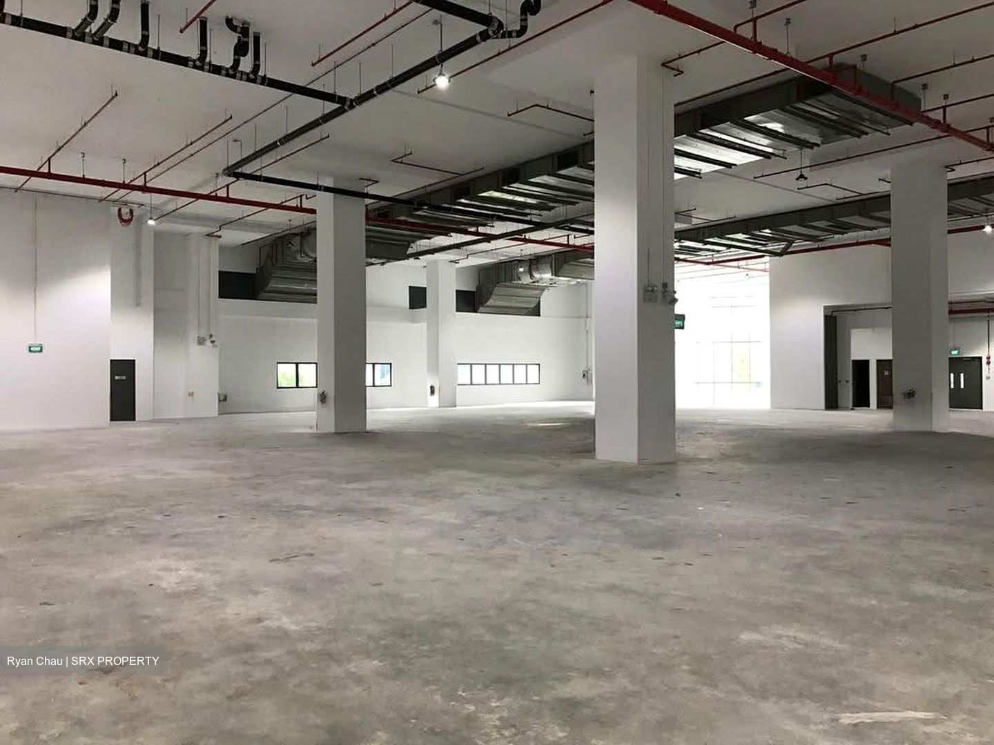 Yas Logistics Centre (D16), Warehouse #627445781